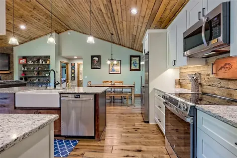 202 Wild Pear Lane Franklin NC 28734