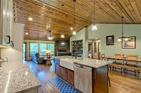 202 Wild Pear Lane Franklin NC 28734