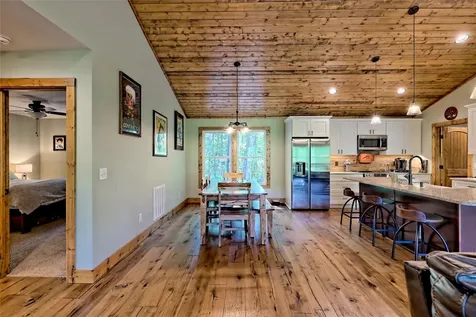 202 Wild Pear Lane Franklin NC 28734