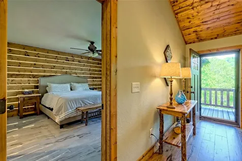 202 Wild Pear Lane Franklin NC 28734