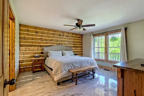 202 Wild Pear Lane Franklin NC 28734