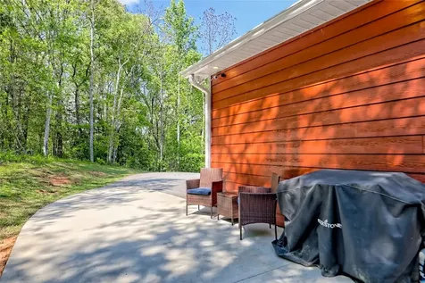 202 Wild Pear Lane Franklin NC 28734