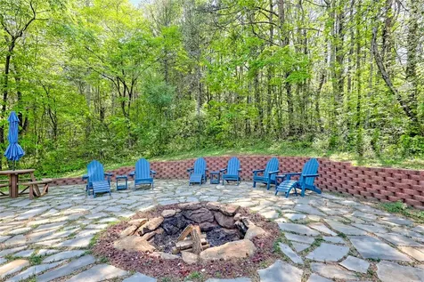 202 Wild Pear Lane Franklin NC 28734