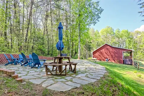 202 Wild Pear Lane Franklin NC 28734