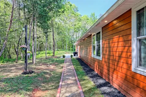 202 Wild Pear Lane Franklin NC 28734