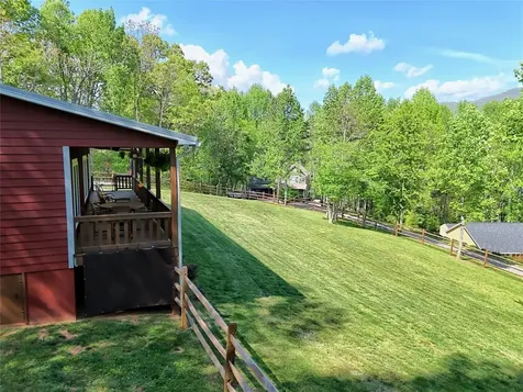 202 Wild Pear Lane Franklin NC 28734