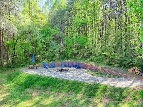 202 Wild Pear Lane Franklin NC 28734