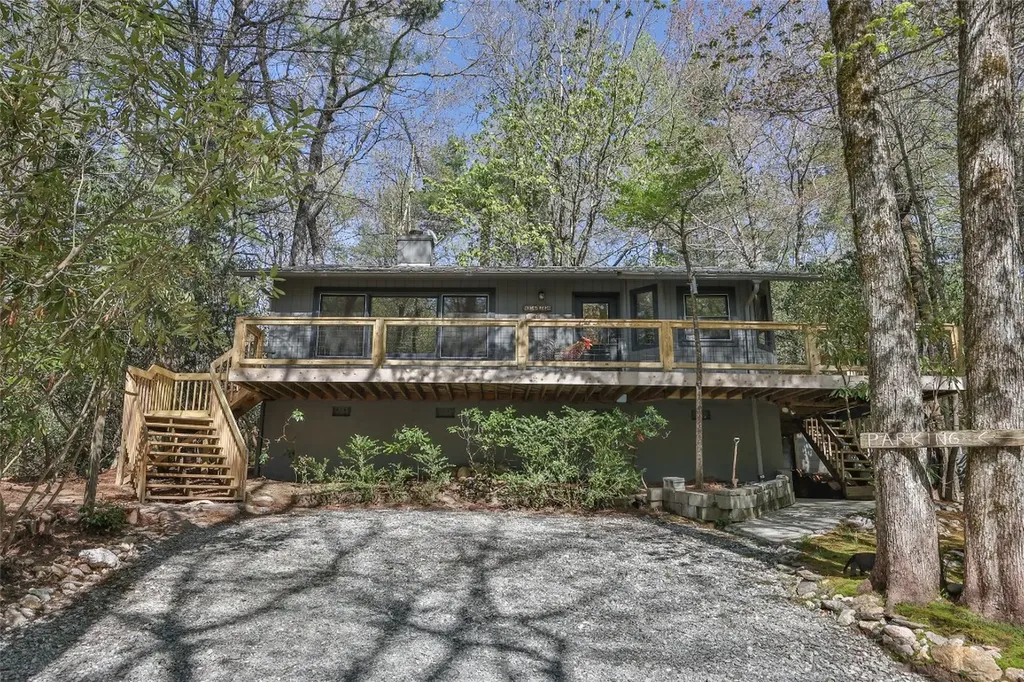 31 Bushwacker Way Cashiers NC 28717