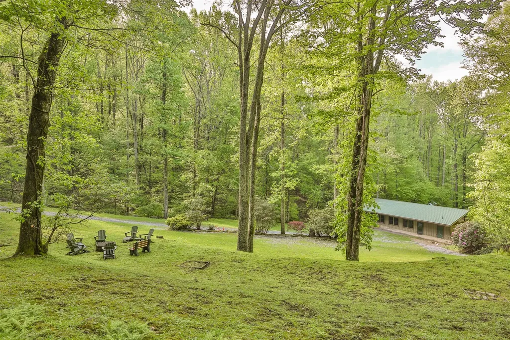 723 Shepherds Gap Road Cullowhee NC 28723