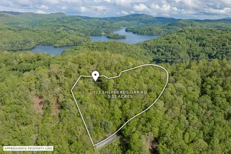 723 Shepherds Gap Road Cullowhee NC 28723
