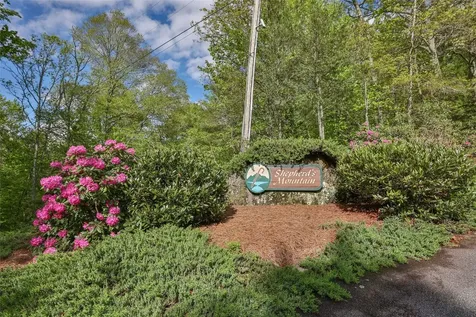 723 Shepherds Gap Road Cullowhee NC 28723