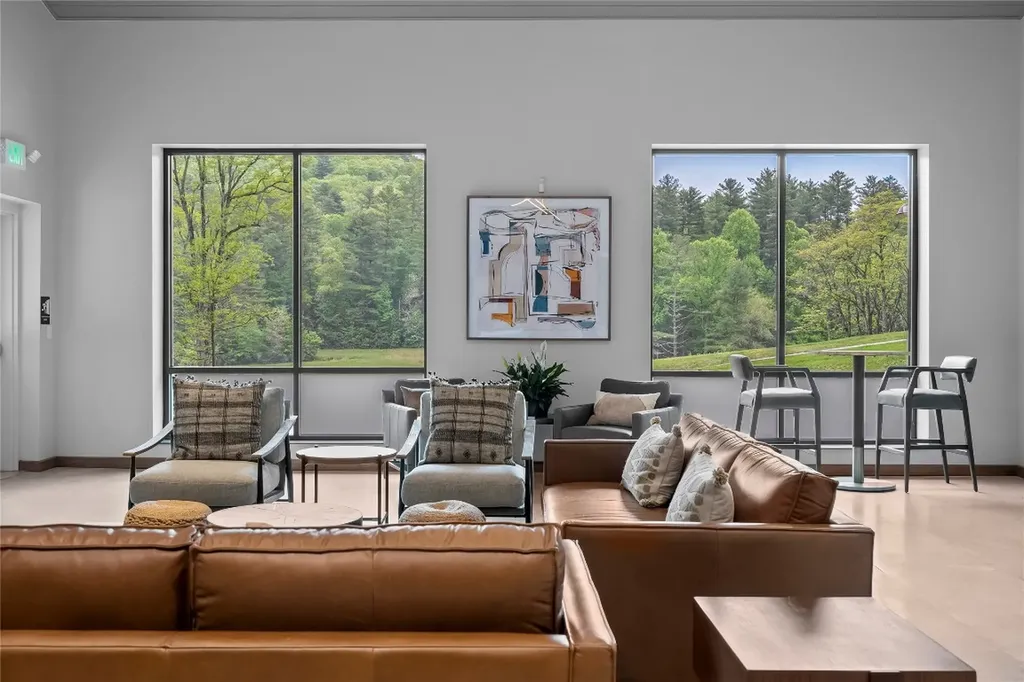 CT-20 Silver Run Road Cashiers NC 28717