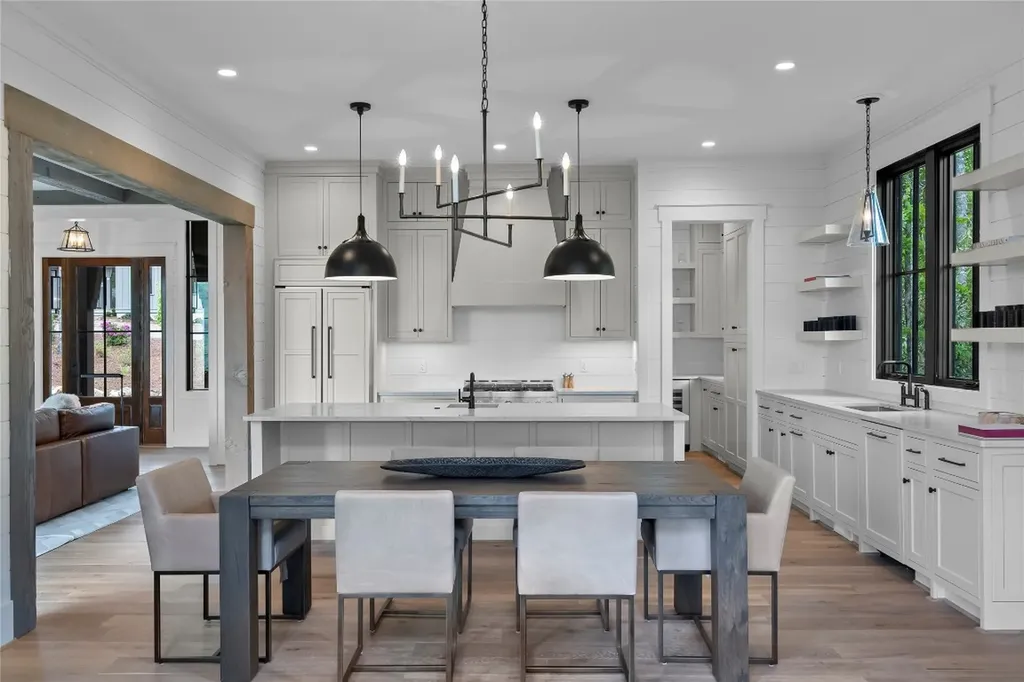 CT-20 Silver Run Road Cashiers NC 28717