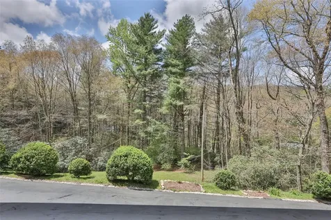 165 Hawks Nest Lane Highlands NC 28741