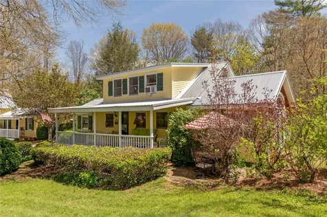 327 Lakeside Circle Drive Glenville NC 28736