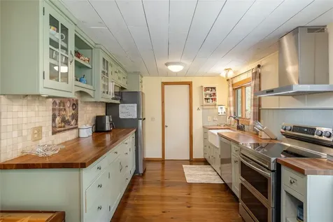 327 Lakeside Circle Drive Glenville NC 28736