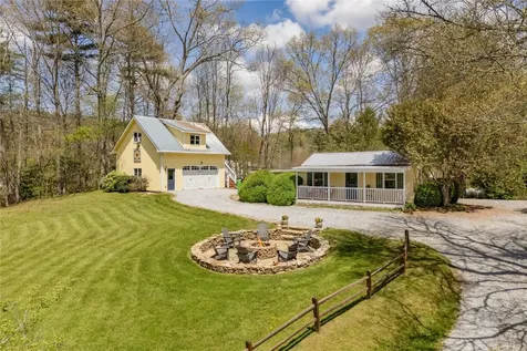 327 Lakeside Circle Drive Glenville NC 28736