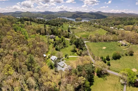 327 Lakeside Circle Drive Glenville NC 28736