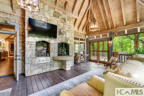 78 Whisper Fade Road Cashiers NC 28717