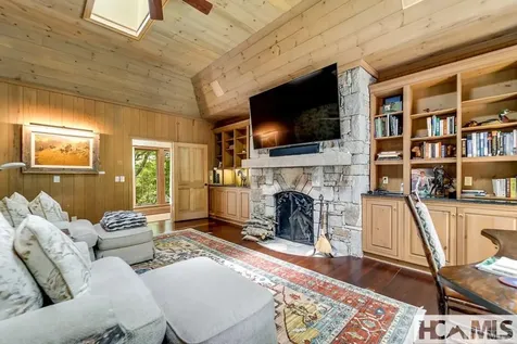 78 Whisper Fade Road Cashiers NC 28717