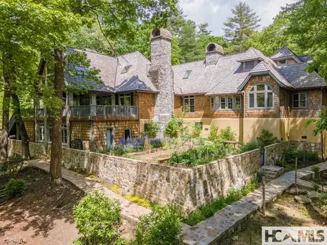 78 Whisper Fade Road Cashiers NC 28717