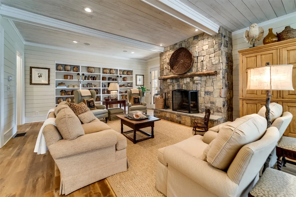 185 Little Cottage Way Sapphire NC 28774