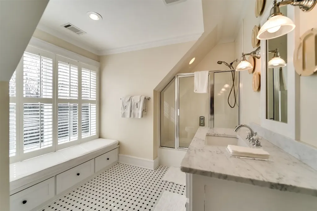 185 Little Cottage Way Sapphire NC 28774