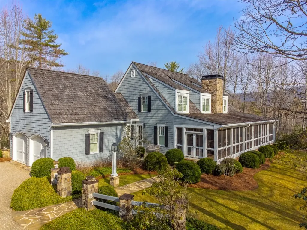 185 Little Cottage Way Sapphire NC 28774