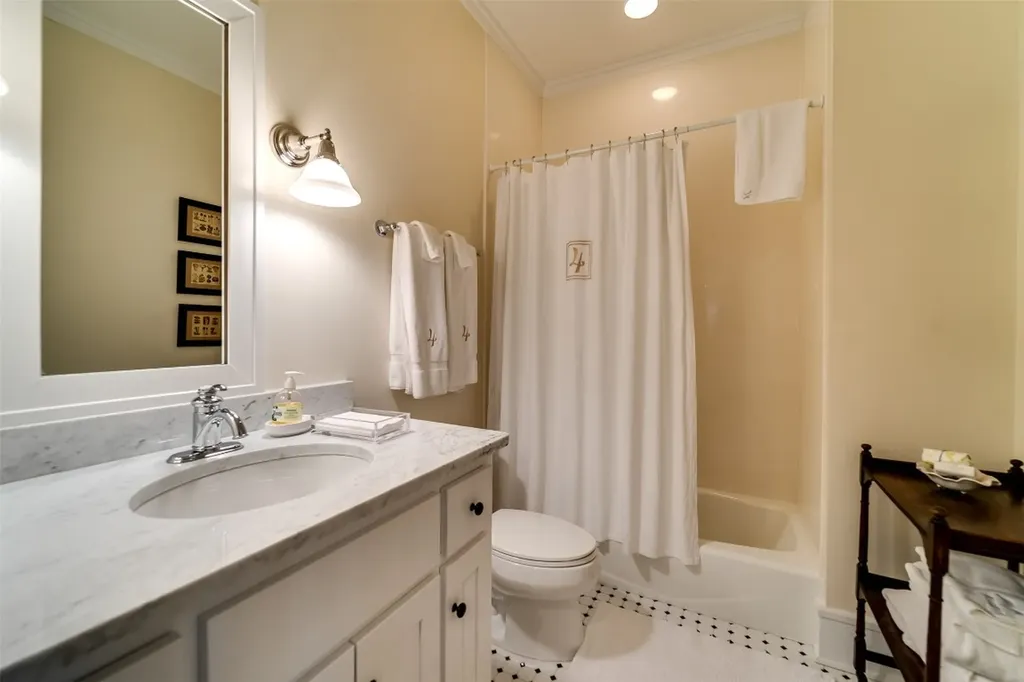 185 Little Cottage Way Sapphire NC 28774