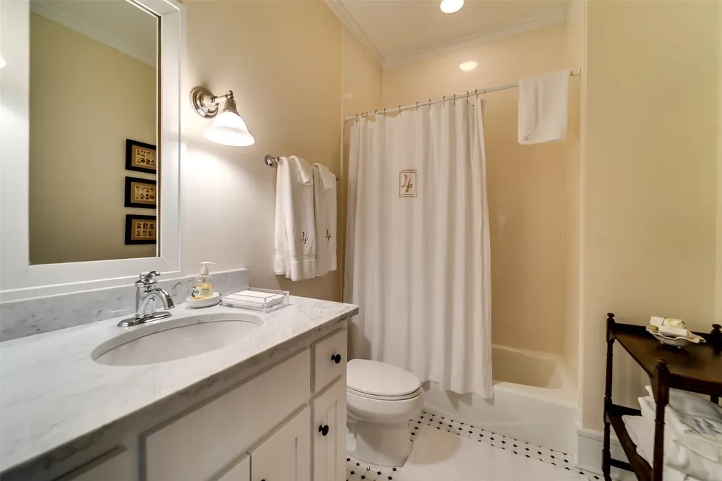 185 Little Cottage Way Sapphire NC 28774