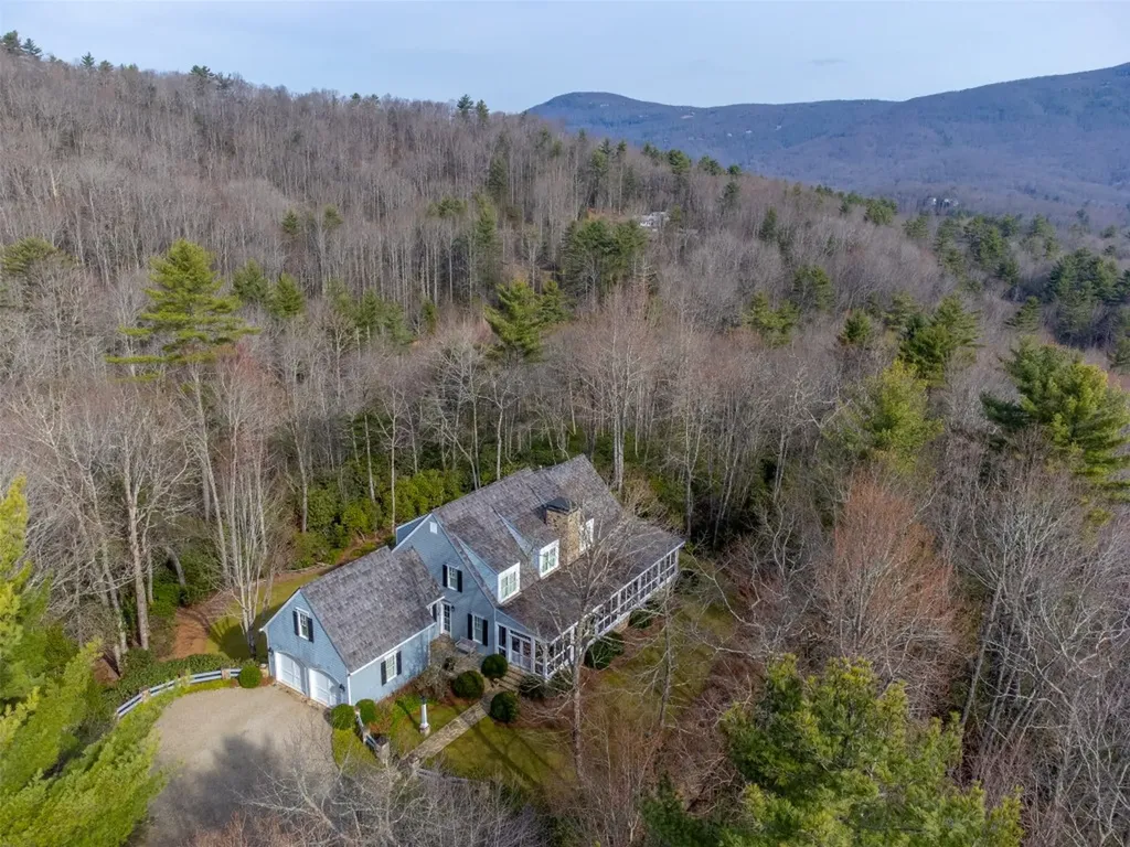 185 Little Cottage Way Sapphire NC 28774