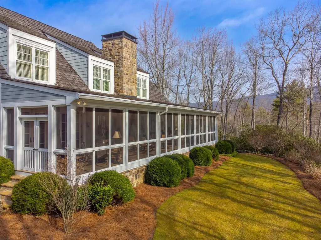 185 Little Cottage Way Sapphire NC 28774