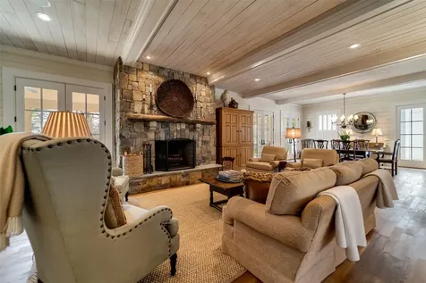 185 Little Cottage Way Sapphire NC 28774