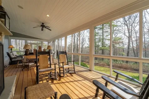 185 Little Cottage Way Sapphire NC 28774