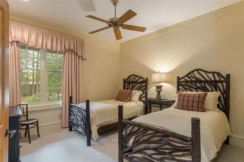 18 Village Walk Highlands NC 28741