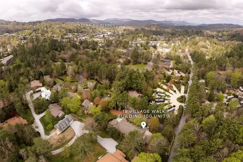 18 Village Walk Highlands NC 28741