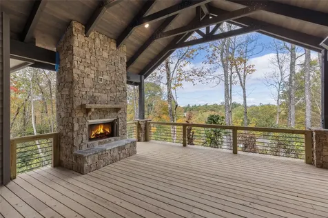 2385 Magnolia Drive Highlands NC 28741