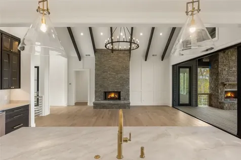 2385 Magnolia Drive Highlands NC 28741