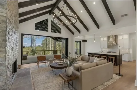 2385 Magnolia Drive Highlands NC 28741