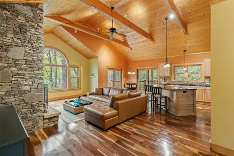 62 Plum Court Sapphire NC 28774