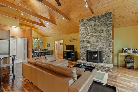 62 Plum Court Sapphire NC 28774