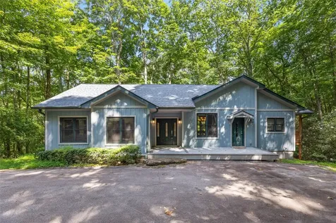 62 Plum Court Sapphire NC 28774