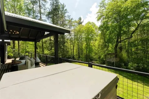 509 Crowe Drive Highlands NC 28741