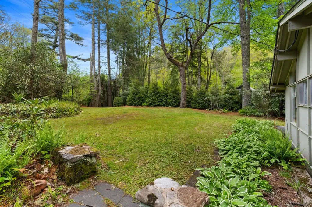 1145 Franklin Road Highlands NC 28741