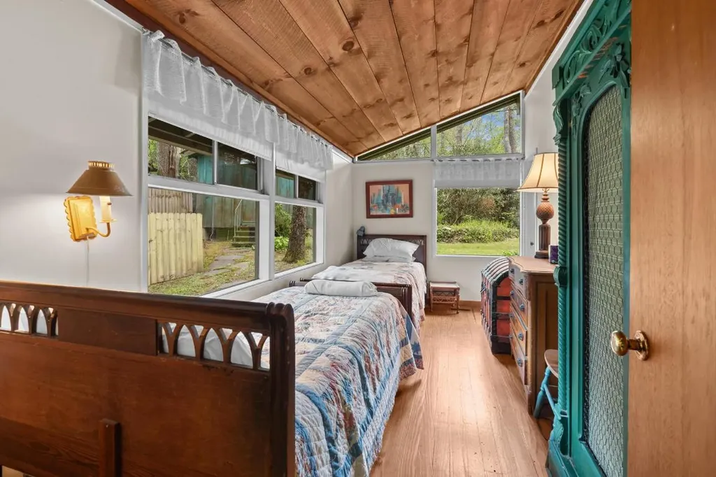 1145 Franklin Road Highlands NC 28741