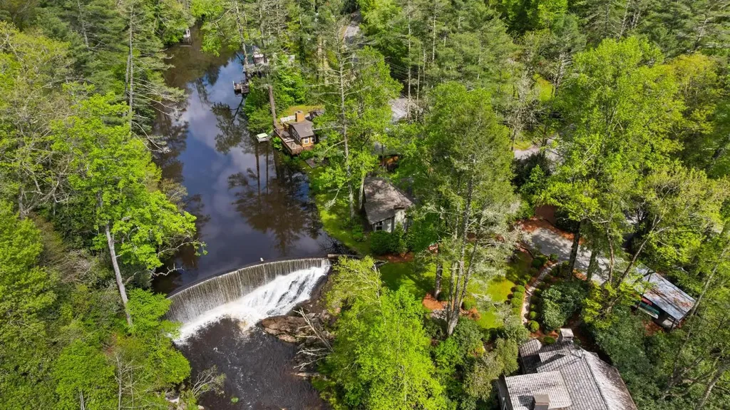 1145 Franklin Road Highlands NC 28741