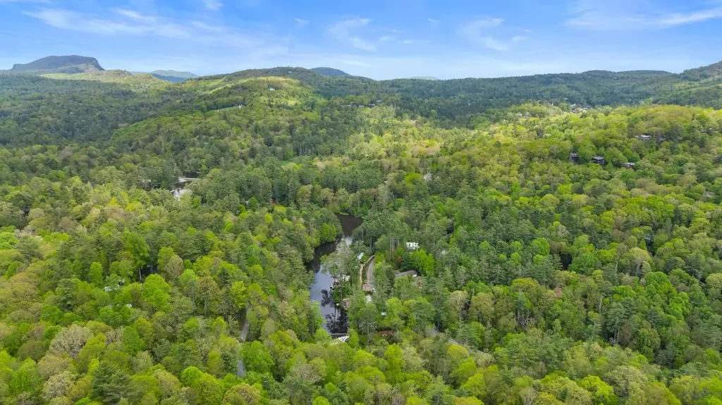 1145 Franklin Road Highlands NC 28741