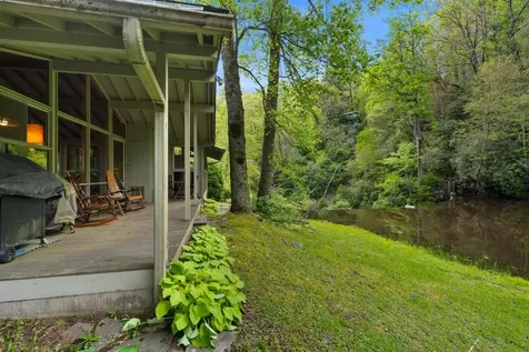 1145 Franklin Road Highlands NC 28741