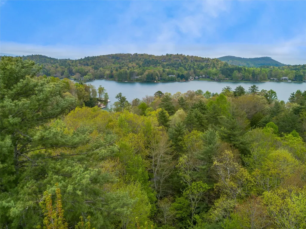 3539 W Club Boulevard Lake Toxaway NC 28747