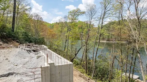 399 Mac Lake Road Glenville NC 28736